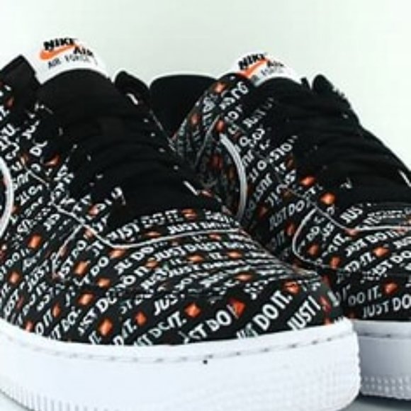 im selling nikes come buy now!!!!! main image 4